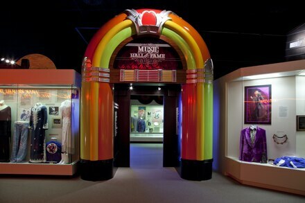 Alabama_Music_Hall_of_Fame__Tuscumbia__Alabama_LCCN2010640458.tif.jpg Alabama_Music_Hall_of_Fame__Tuscumbia__Alabama_LCCN2010640458.tif.jpg