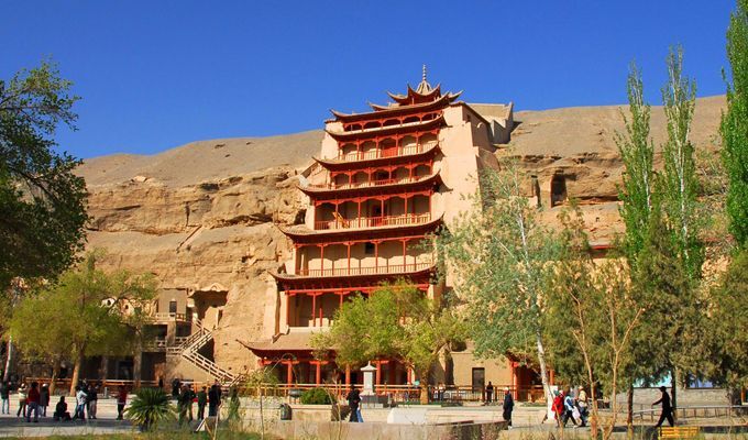 Dunhuang_Mogao_Caves3.jpg Dunhuang_Mogao_Caves3.jpg