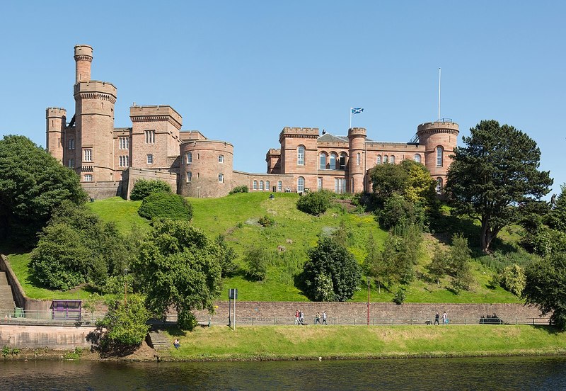 Inverness_Castle__Scotland_-_Diliff.jpg Inverness_Castle__Scotland_-_Diliff.jpg