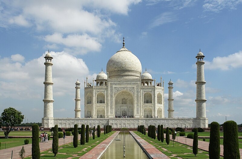 1095px-Taj_Mahal__Edited_.jpeg