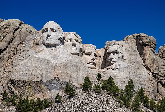Mount_Rushmore_detail_view__100MP_.jpg Mount_Rushmore_detail_view__100MP_.jpg