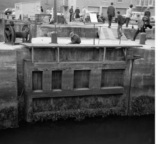 Lock_gates_1966.jpg Lock_gates_1966.jpg
