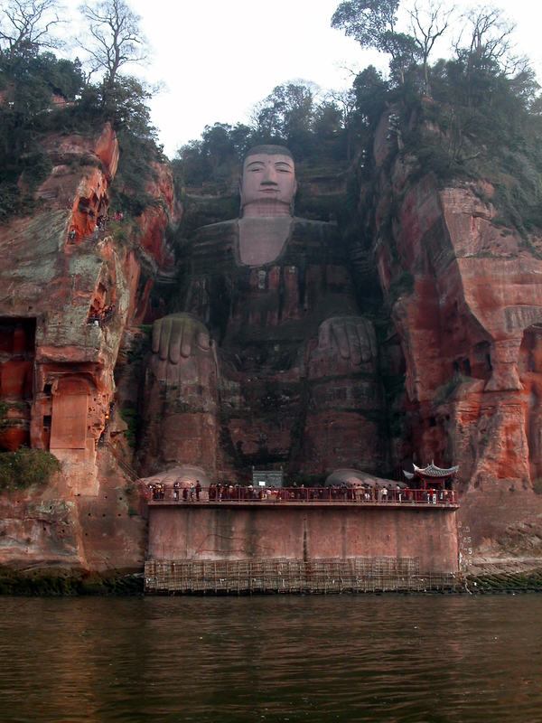 Leshan_giant_buddha-1.jpg Leshan_giant_buddha-1.jpg