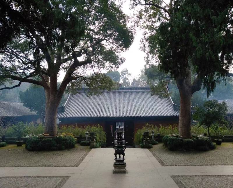 Guoqing_Temple_.jpg Guoqing_Temple_.jpg