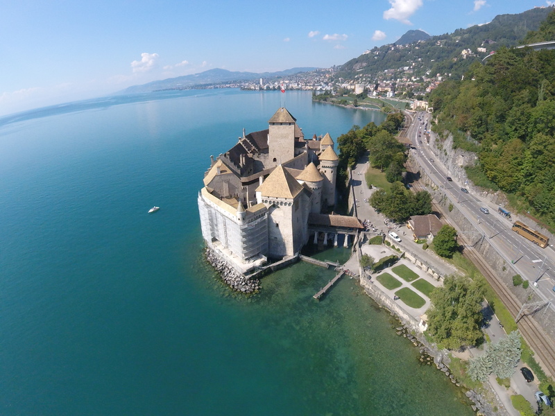 Chillon-Castle.jpg Chillon-Castle.jpg