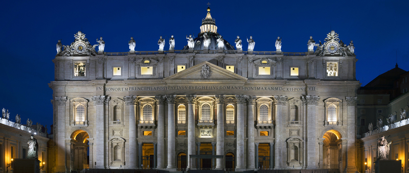 Saint_Peter_s_Basilica_at_night_HD.jpg Saint_Peter_s_Basilica_at_night_HD.jpg