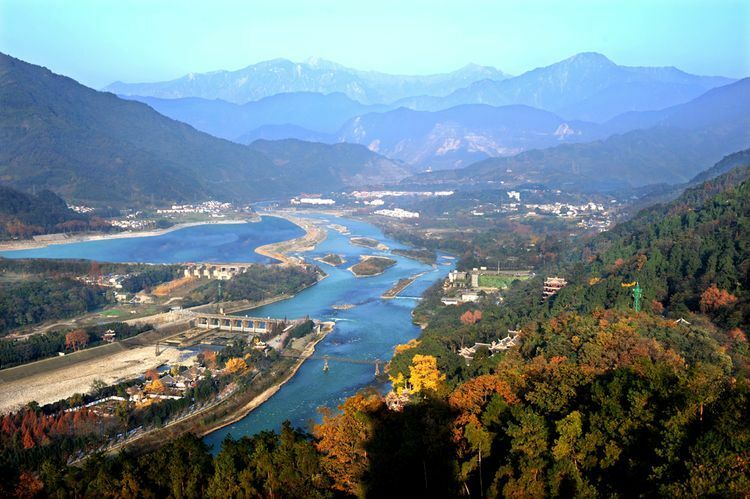 dujiangyan.jpg dujiangyan.jpg