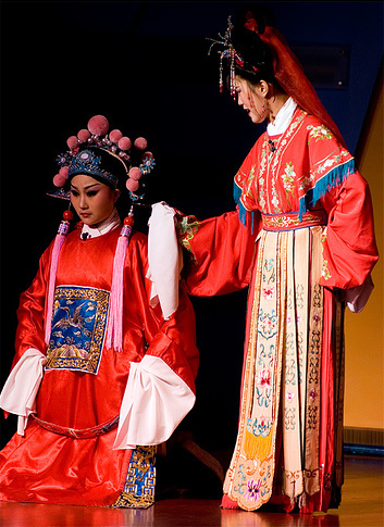 HuangmeiOpera.jpg HuangmeiOpera.jpg