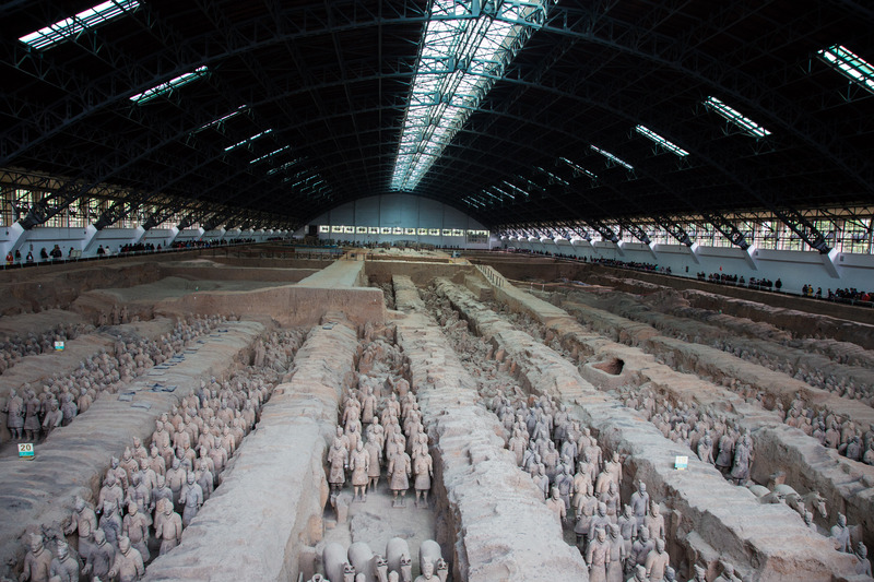 Terracotta_Army__View_of_Pit_1.jpg