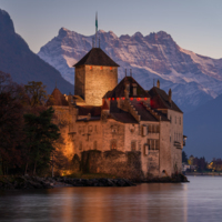 001_Chateau_de_Chillon_and_Dents_du_Midi_Photo_by_Giles_Laurent.jpg
